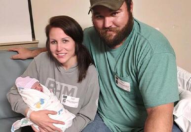 Newborn adoption: Adopt a baby like Brooke and Michael